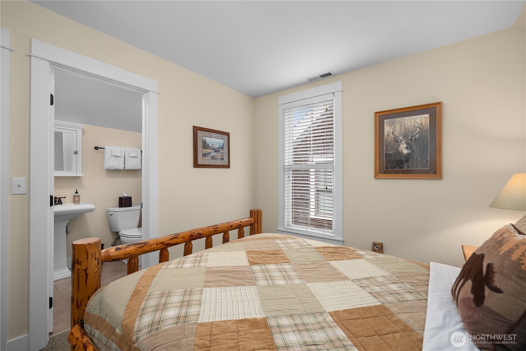 18 Primrose Lane Property Photo 23