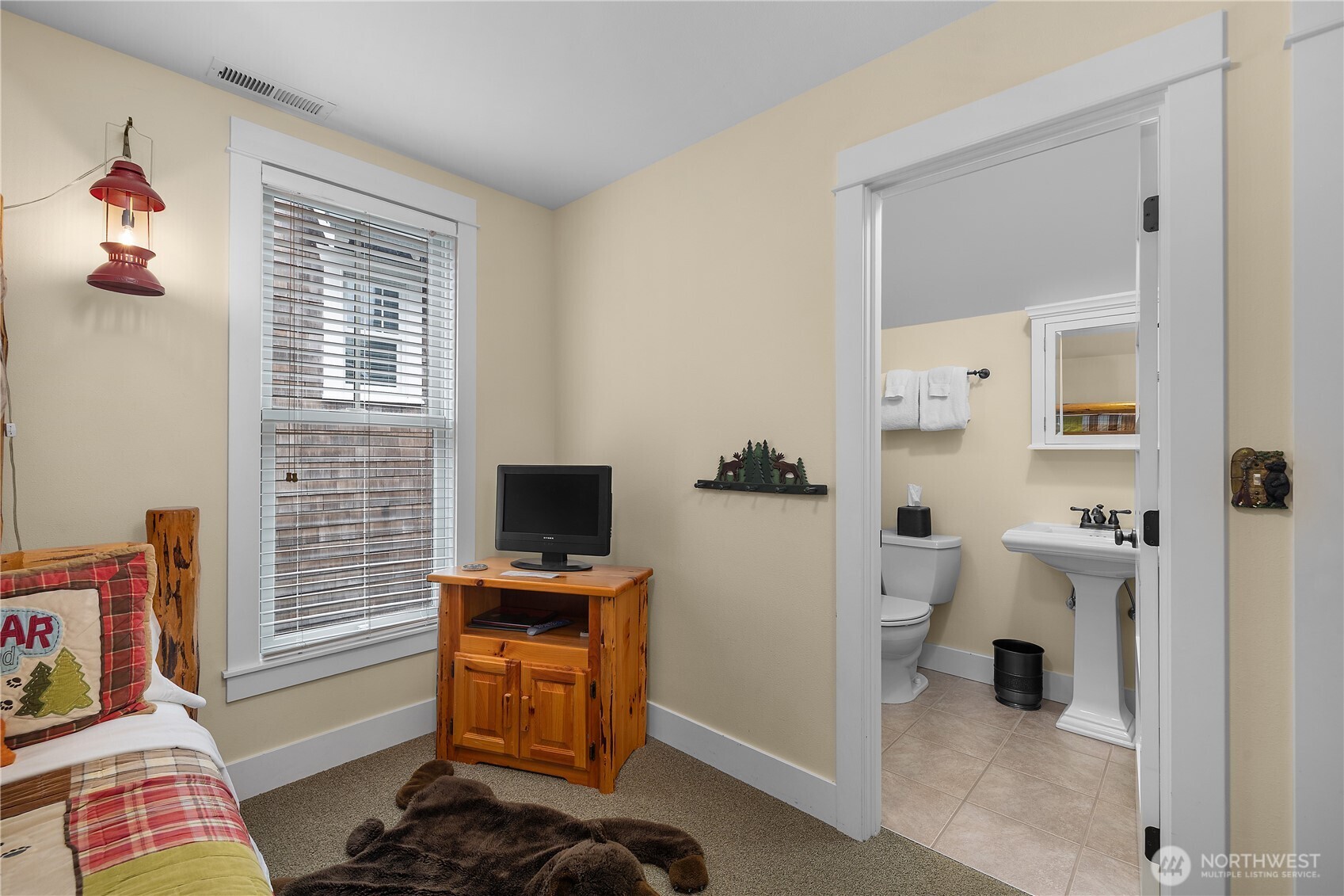 18 Primrose Lane Property Photo 26