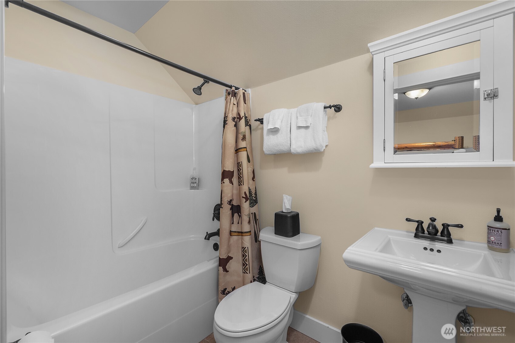 18 Primrose Lane Property Photo 27