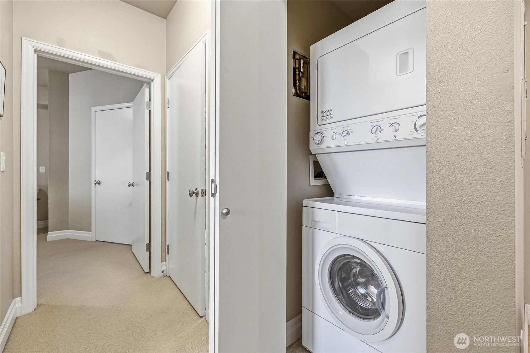 910 Harris Avenue 208 Property Photo 16