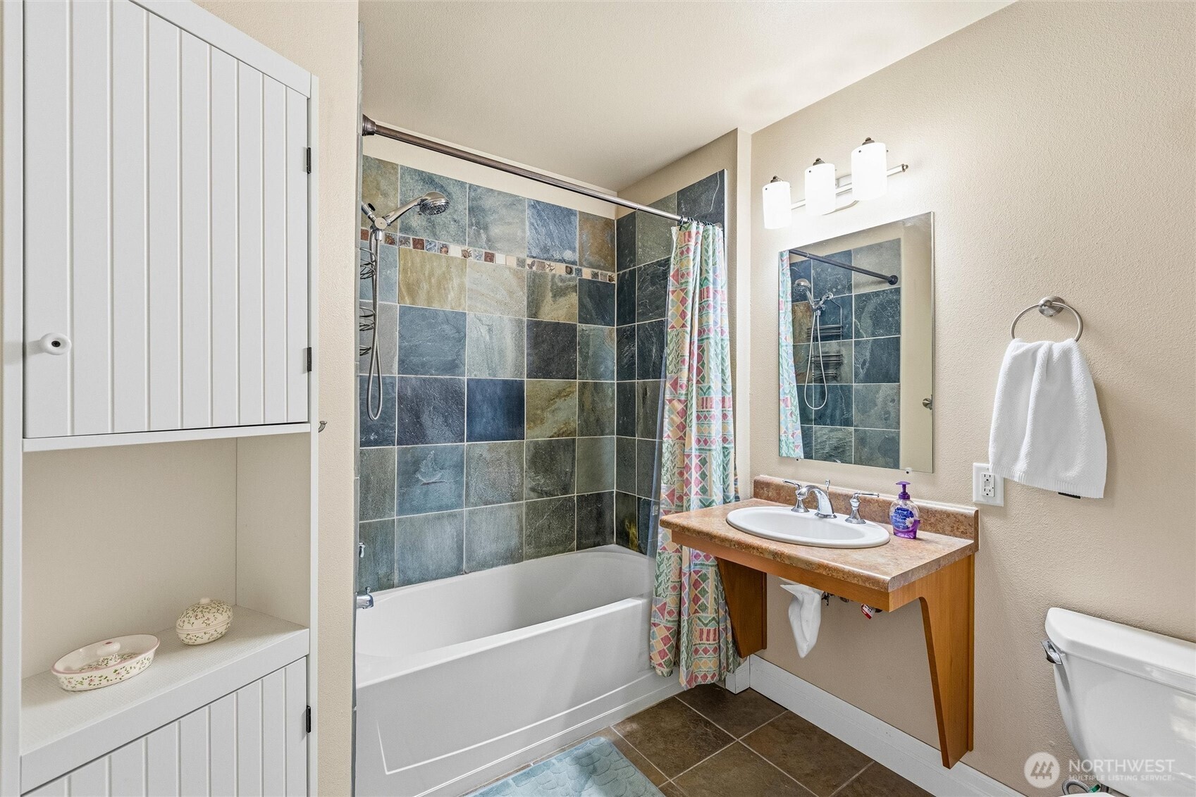 910 Harris Avenue 208 Property Photo 23