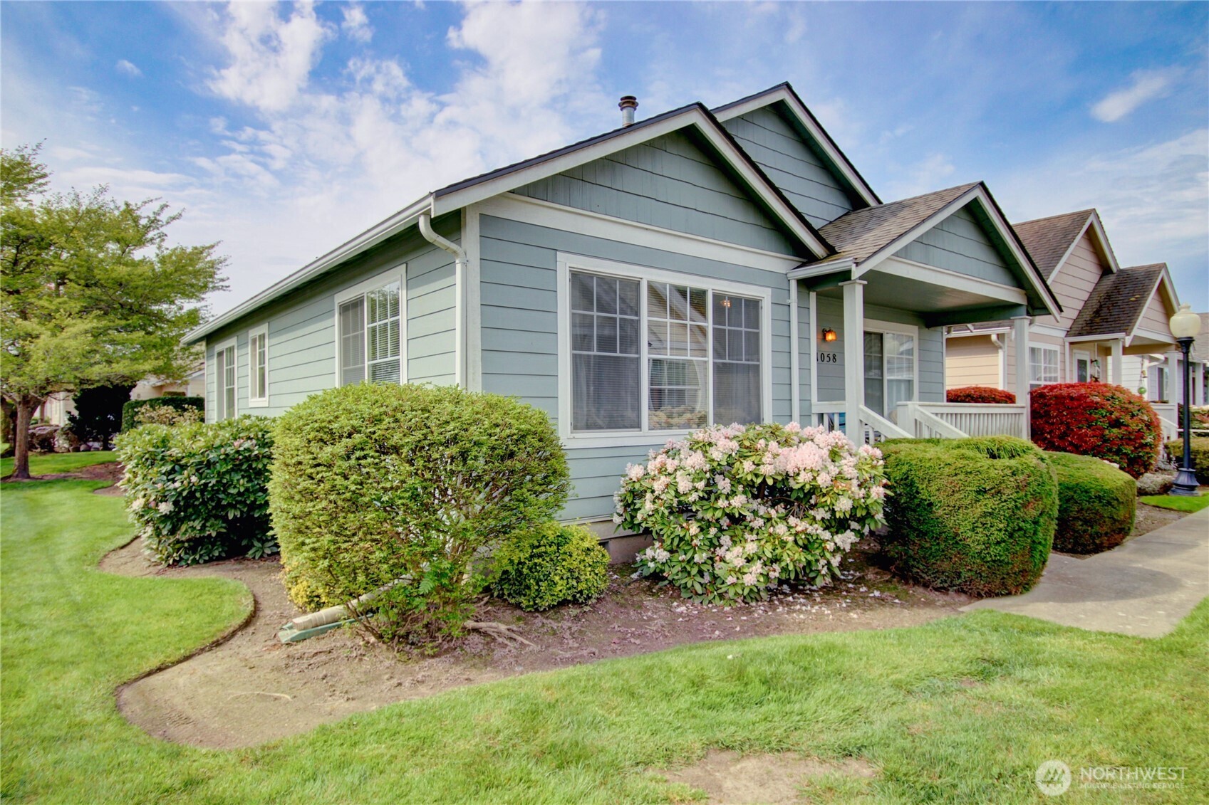 1058 Sinclair Way 1058 Property Photo 2
