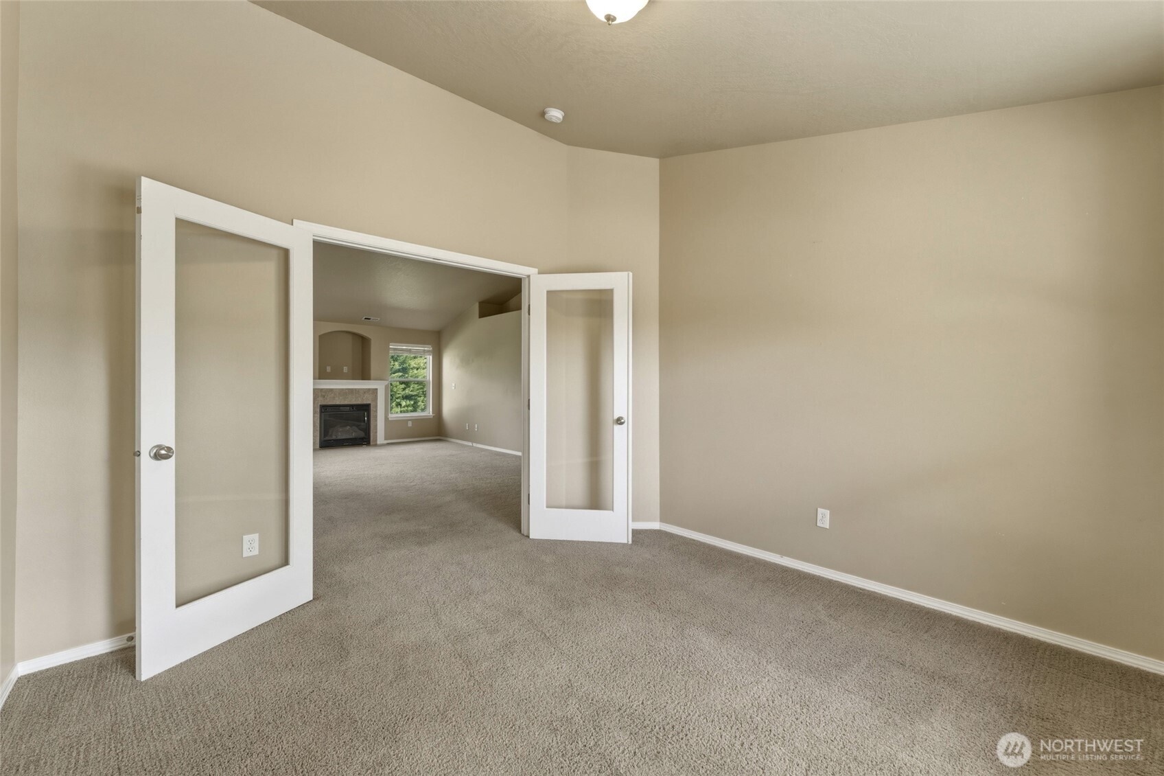 919 Highland Road Property Photo 14