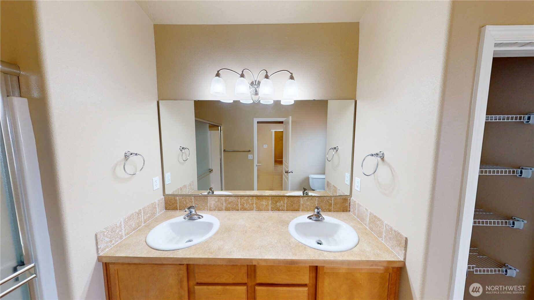 919 Highland Road Property Photo 21