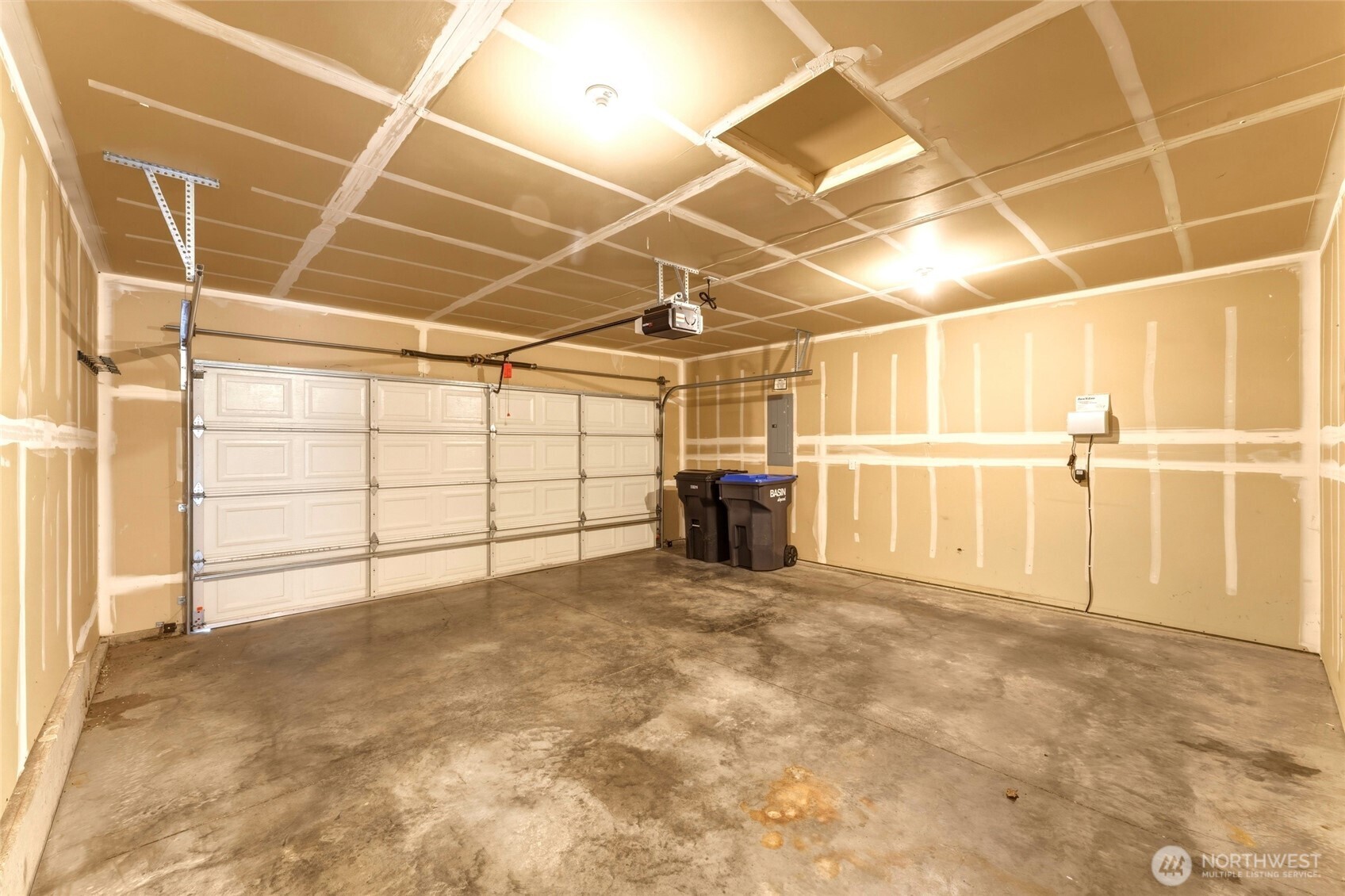 919 Highland Road Property Photo 30