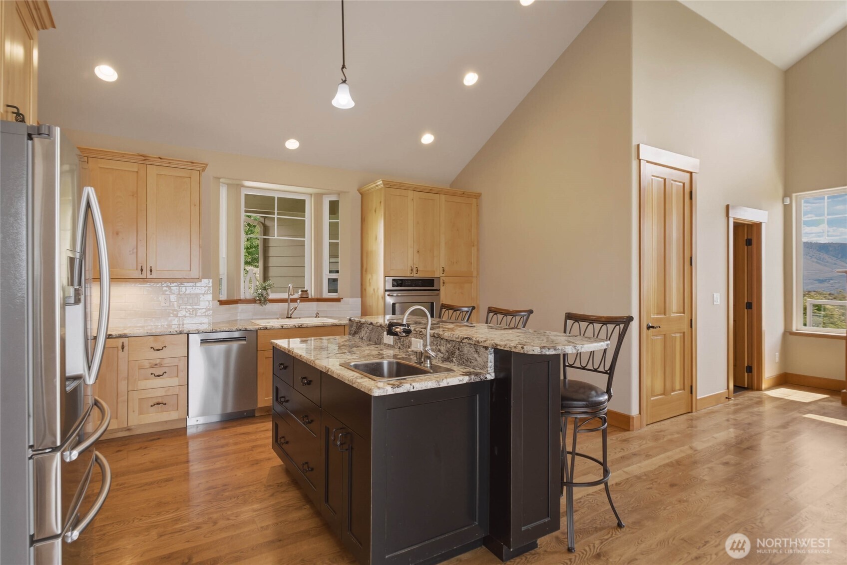 357 Lakayuse Road Property Photo 9