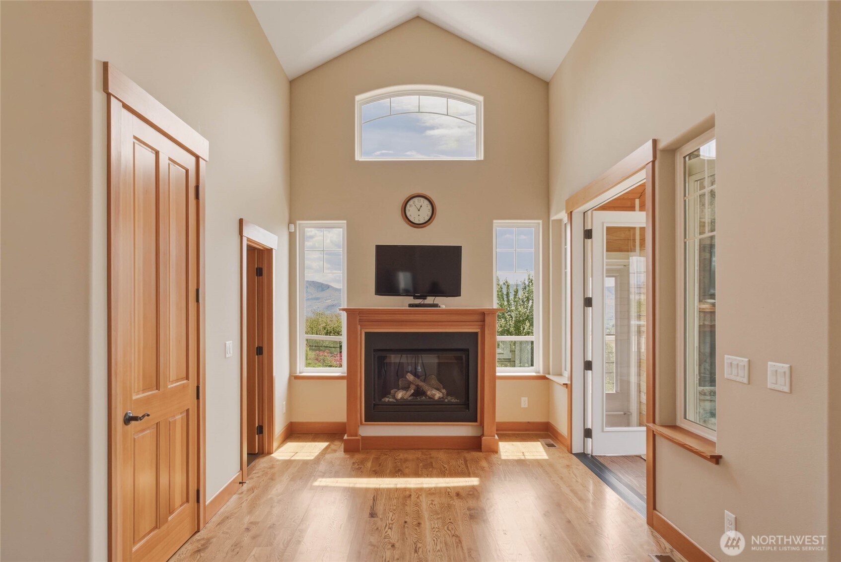 357 Lakayuse Road Property Photo 10