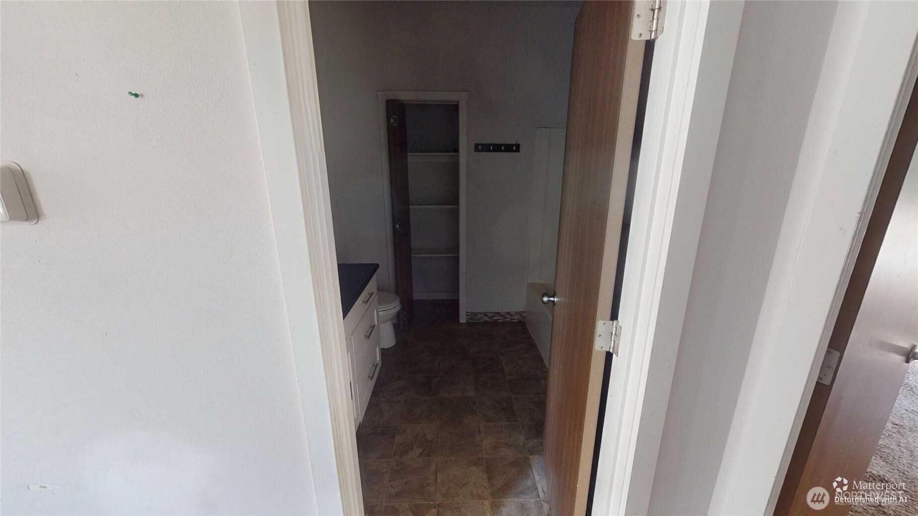 706 Miller Street Property Photo 5