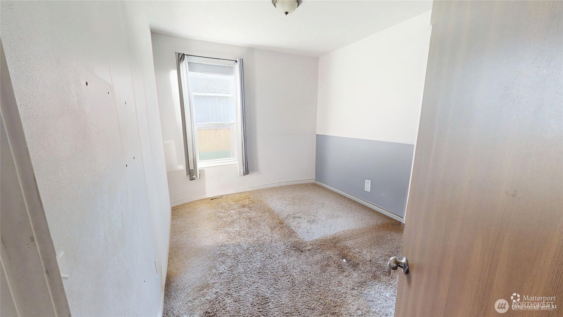 706 Miller Street Property Photo 7