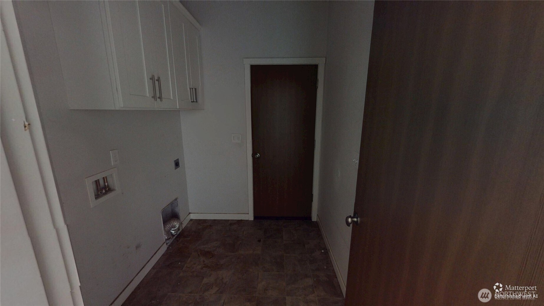 706 Miller Street Property Photo 8