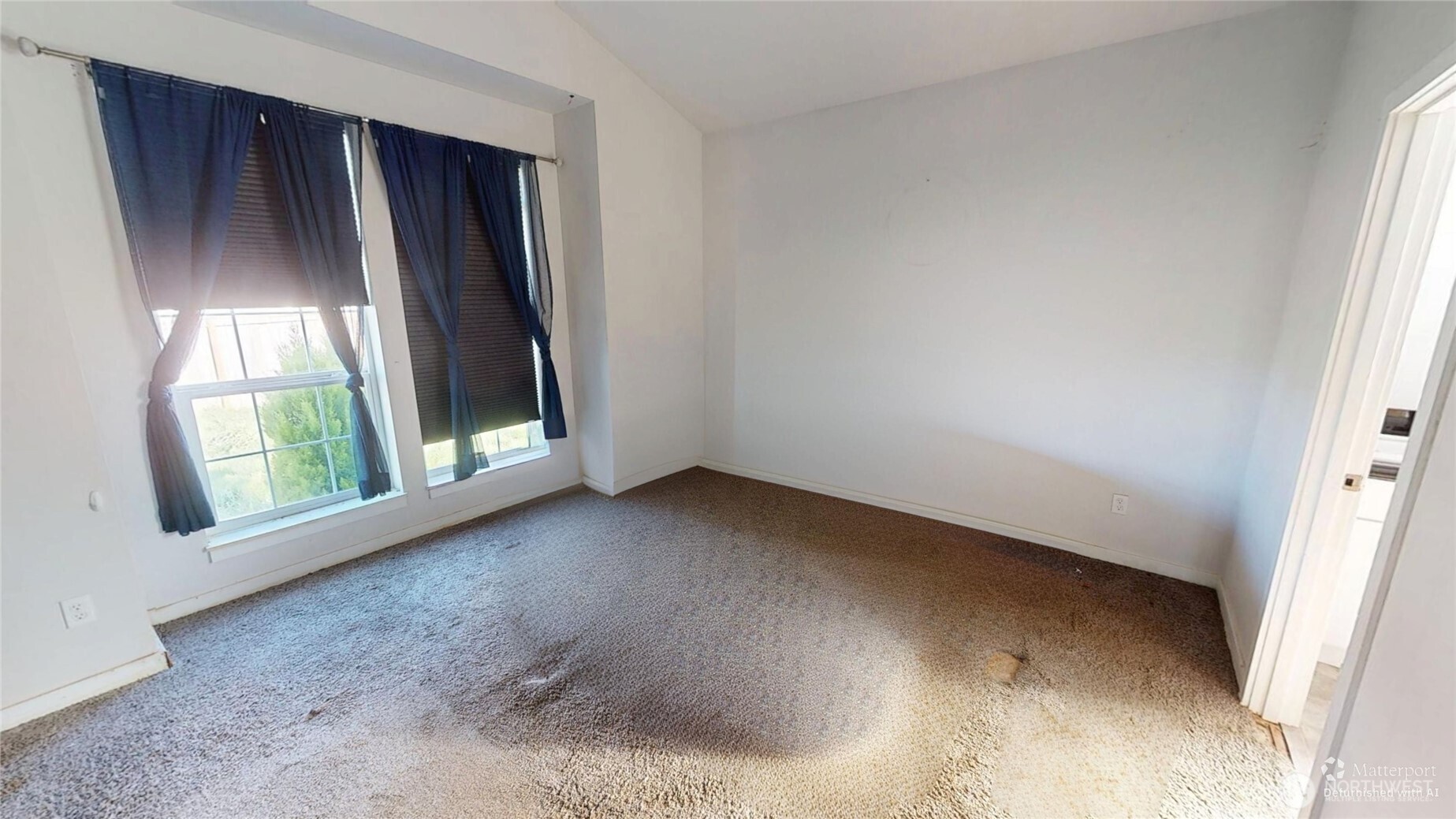 706 Miller Street Property Photo 9