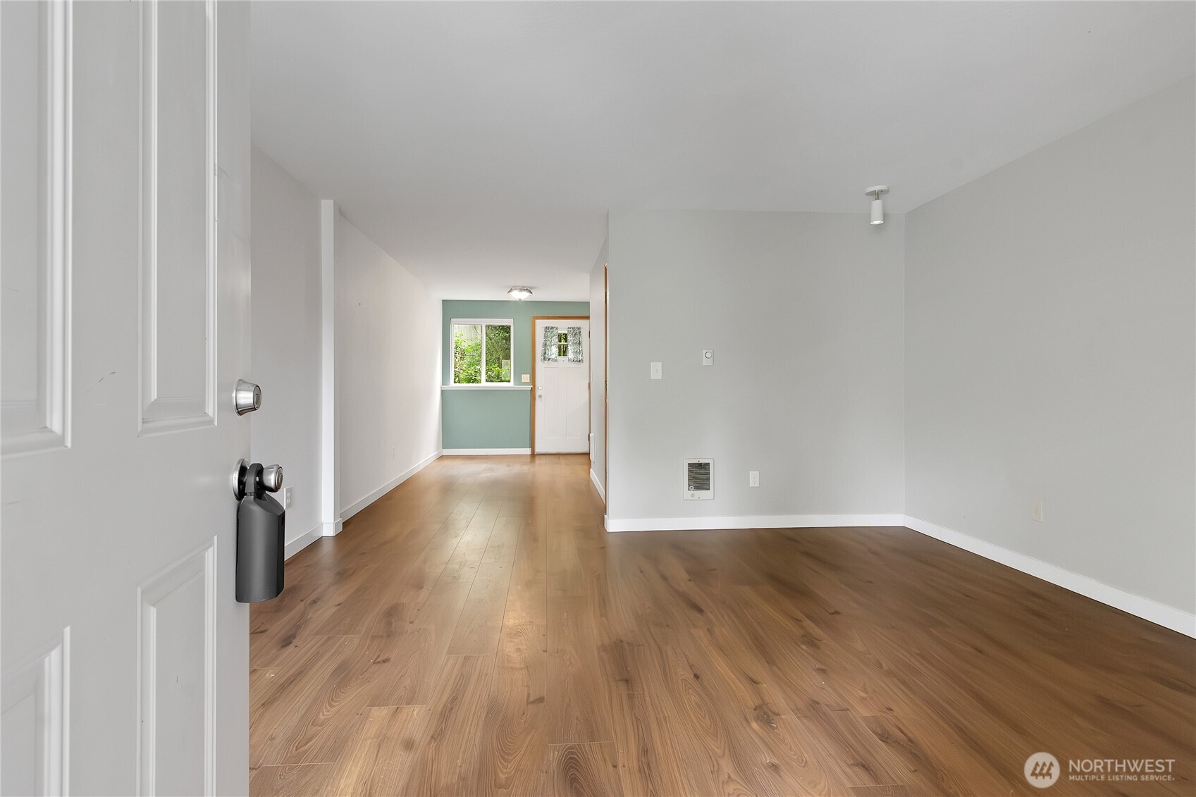 5721 99th Street Ct Property Photo 3