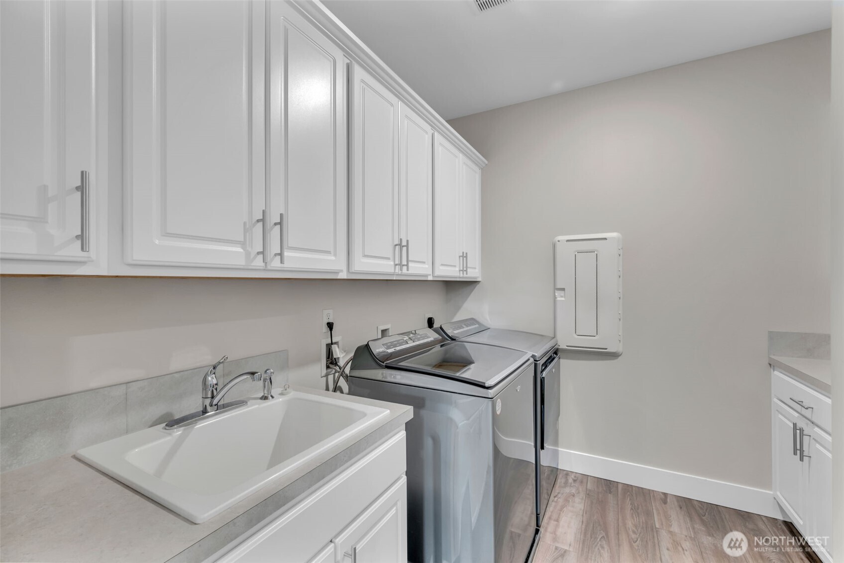 13824 127th Street Property Photo 18