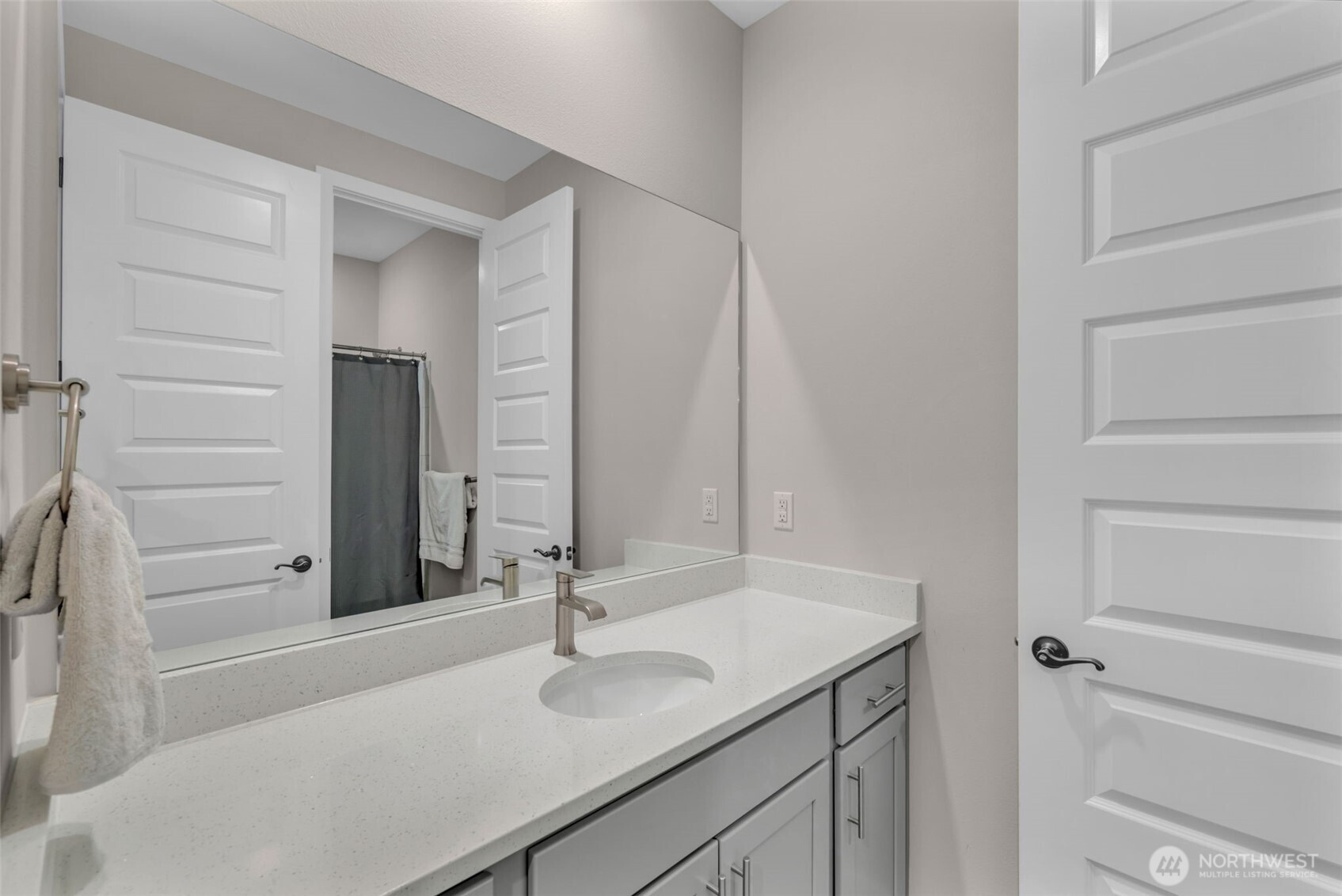 13824 127th Street Property Photo 22