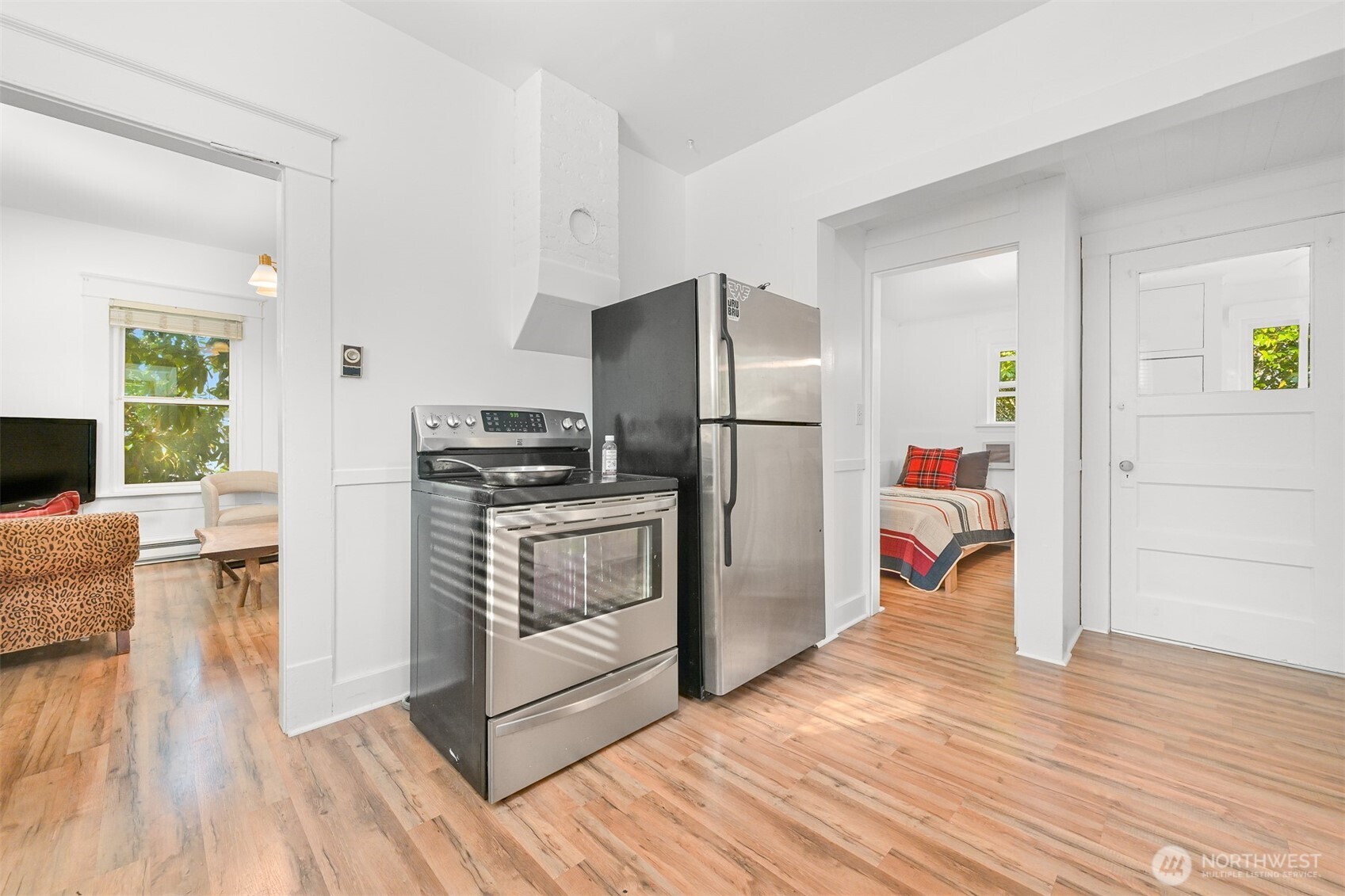 1302 Larrabee Avenue Property Photo 16
