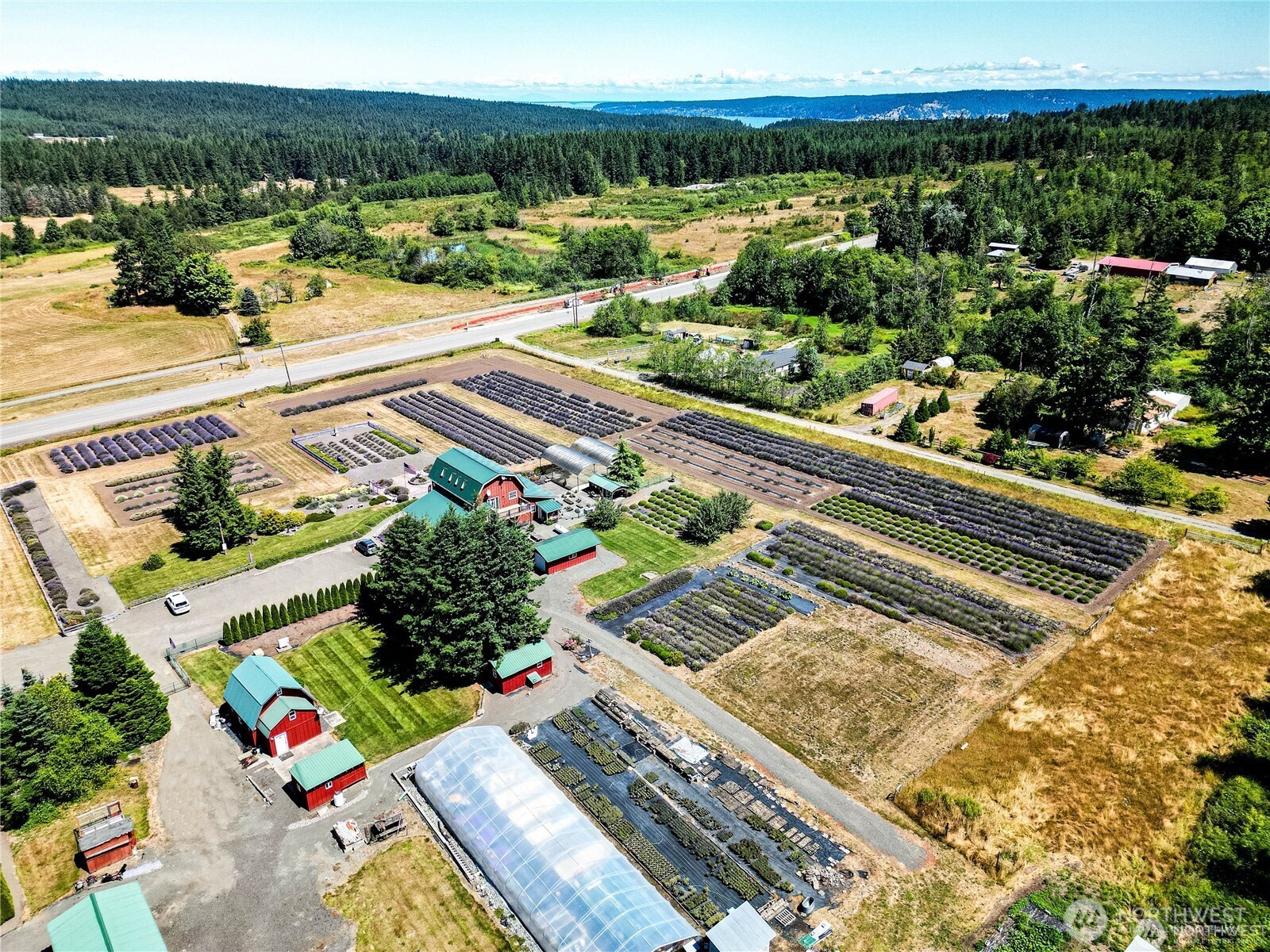 274154 Highway 101 Property Photo 7