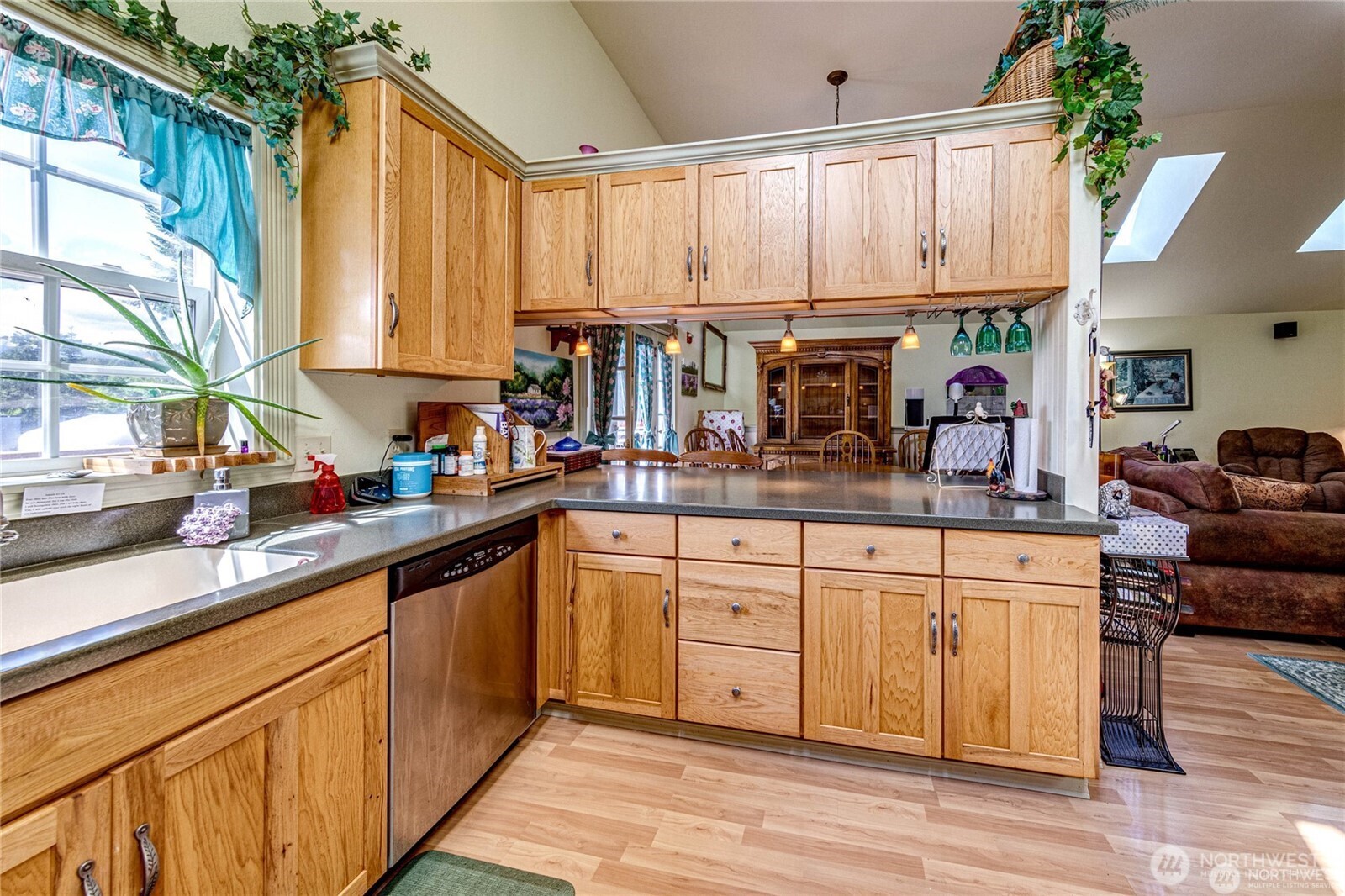 274154 Highway 101 Property Photo 18