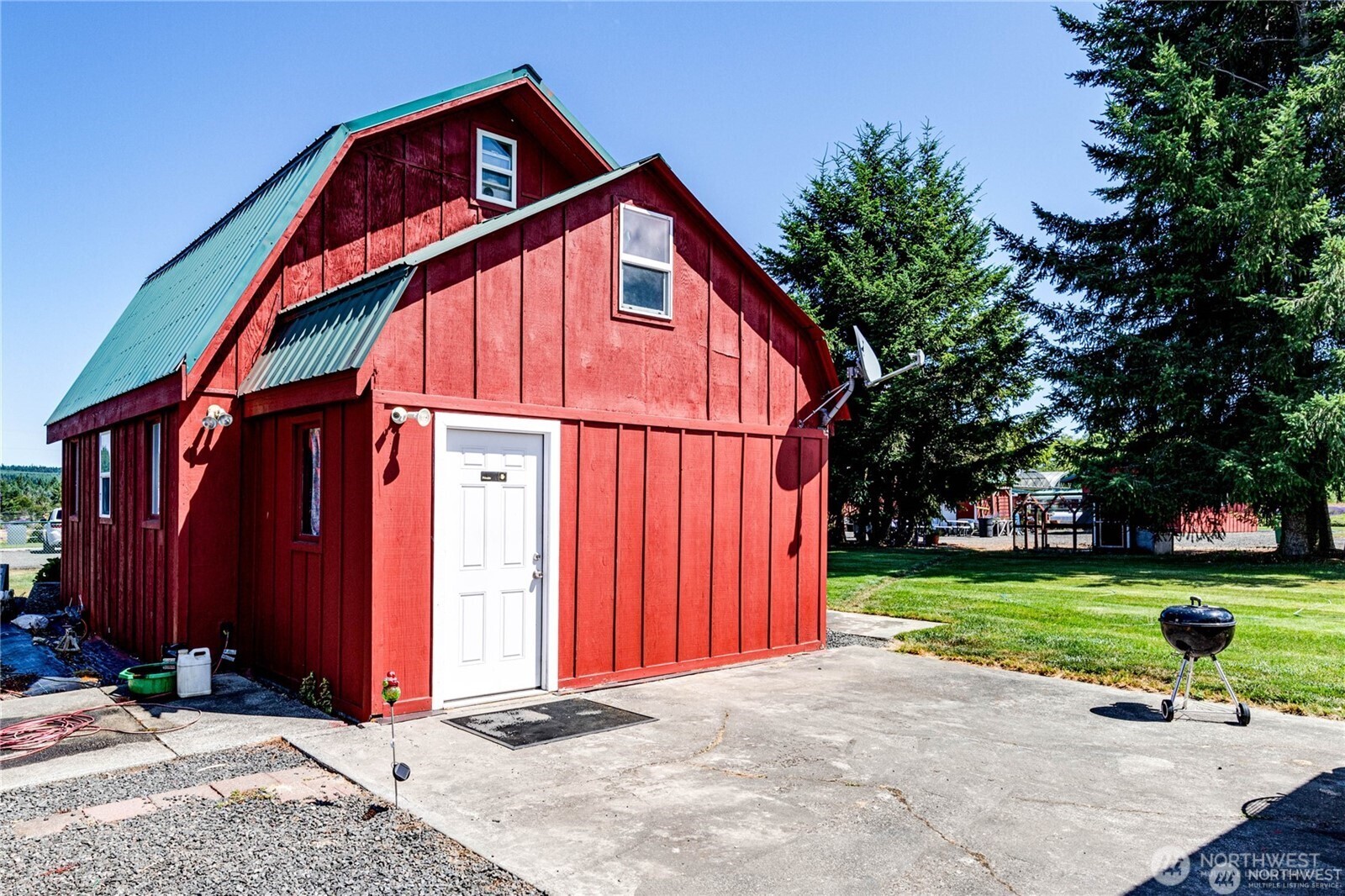 274154 Highway 101 Property Photo 22