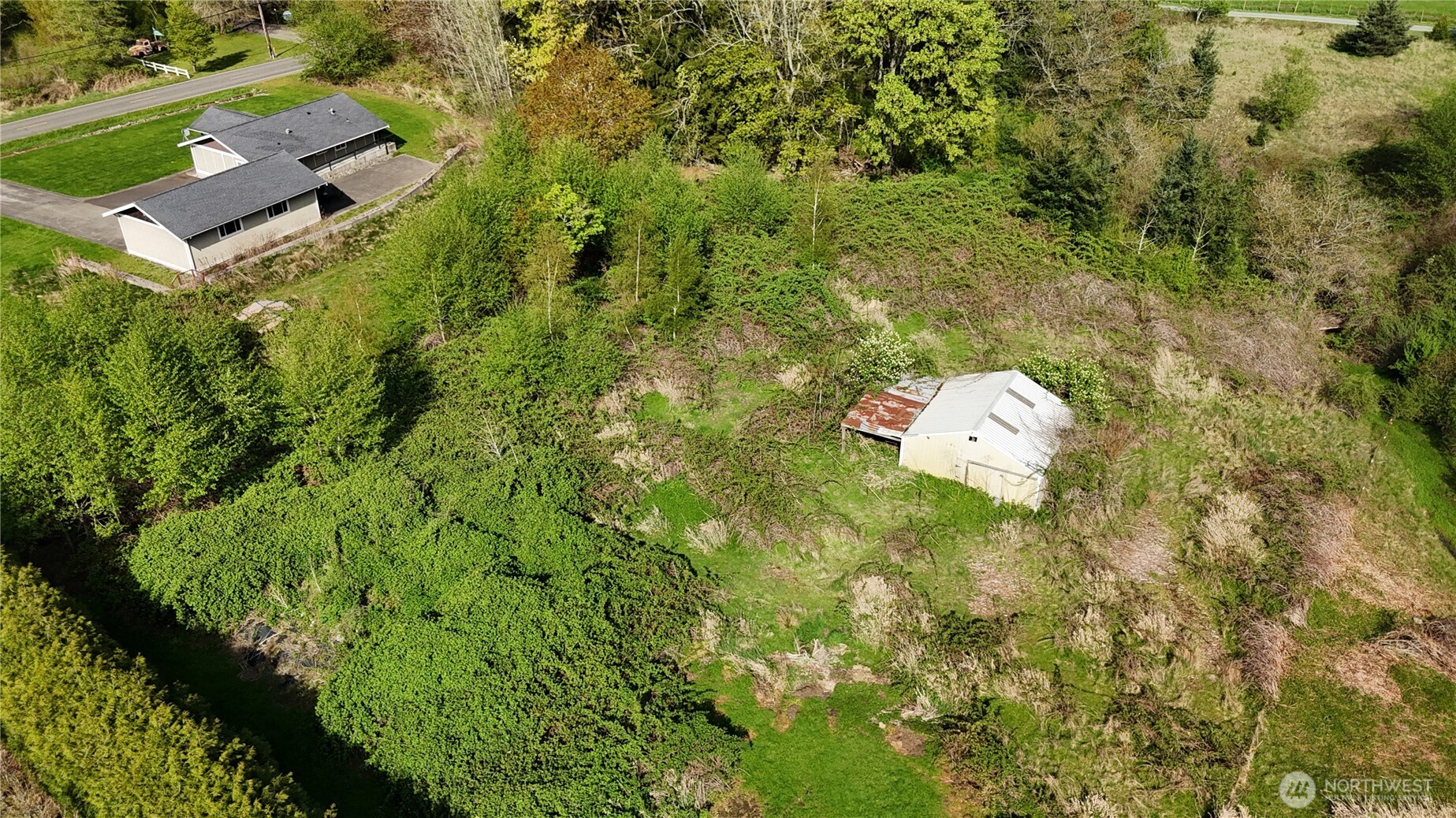 269 E Laurel Property Photo 19