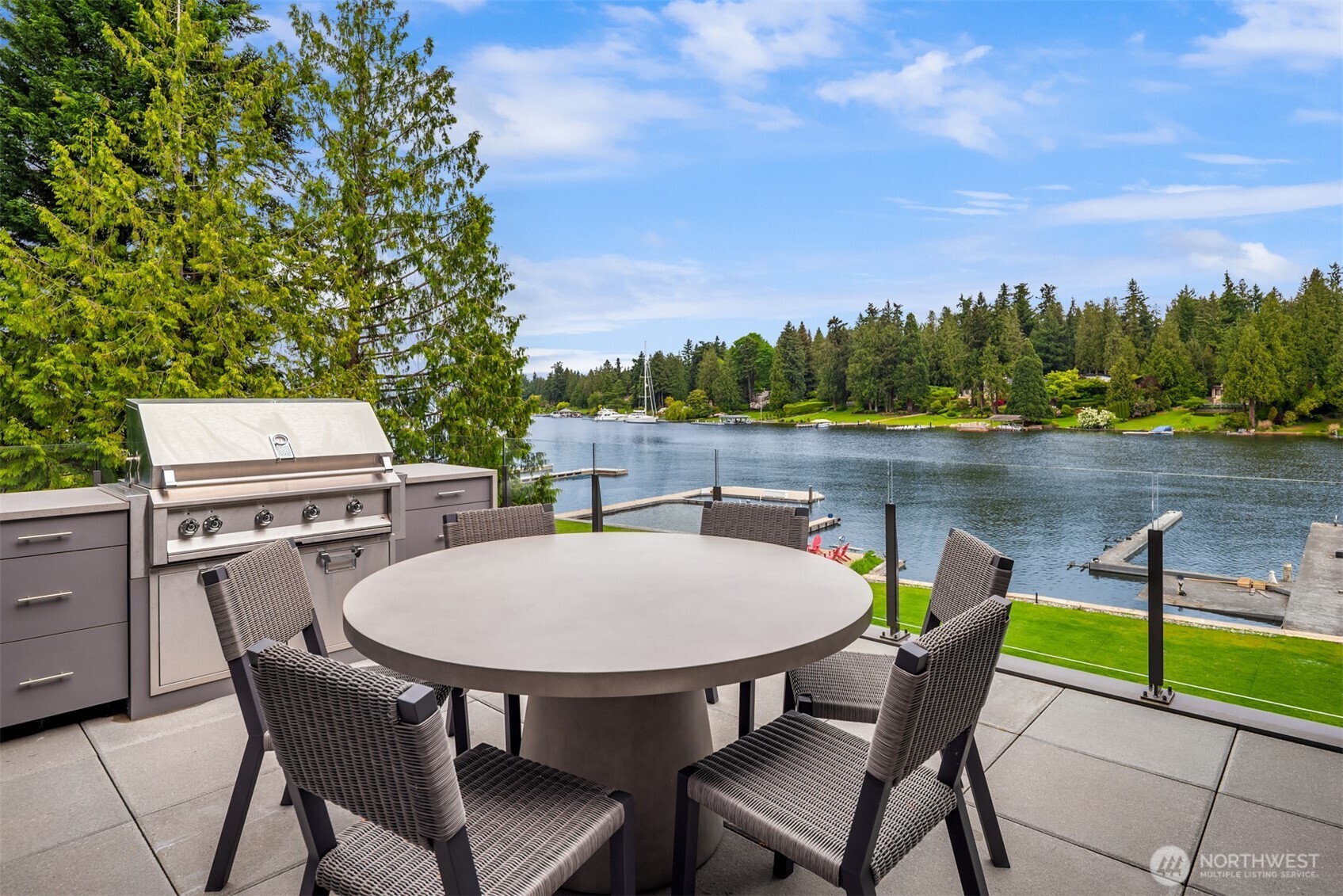 3234 78th Place Property Photo 13