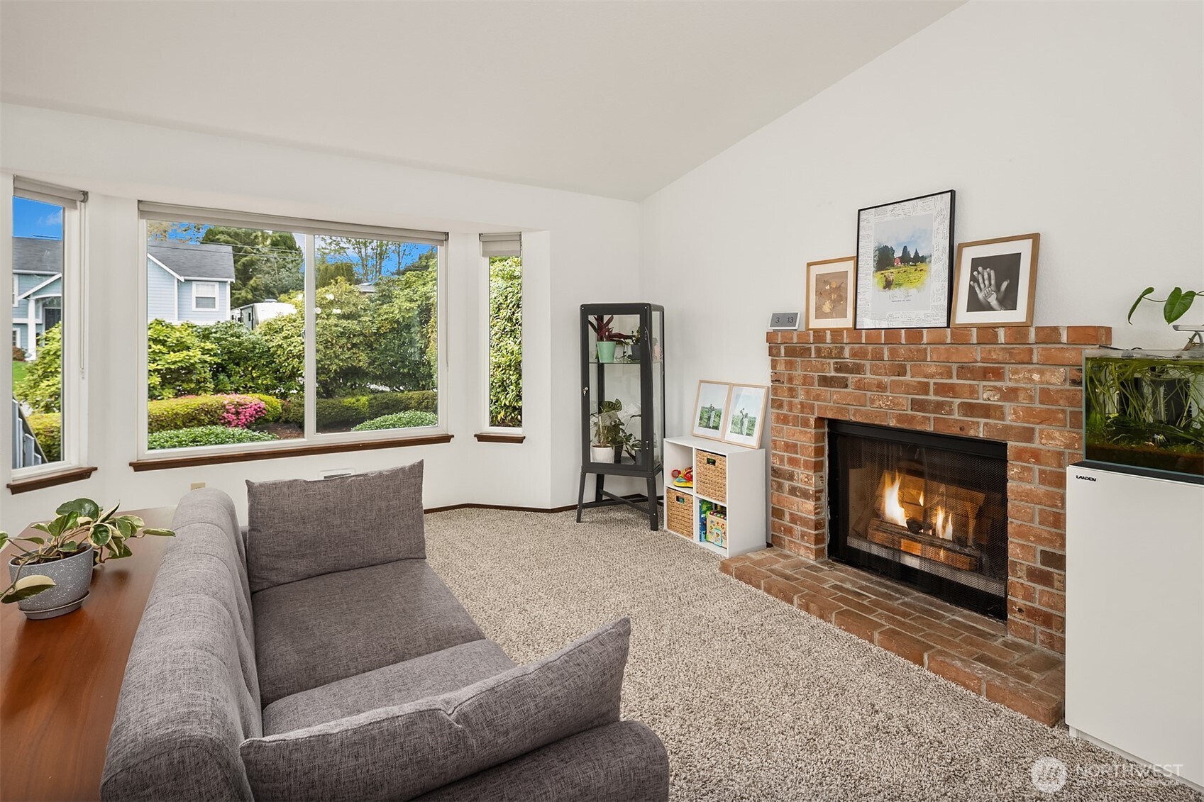 16232 2nd Place Property Photo 2