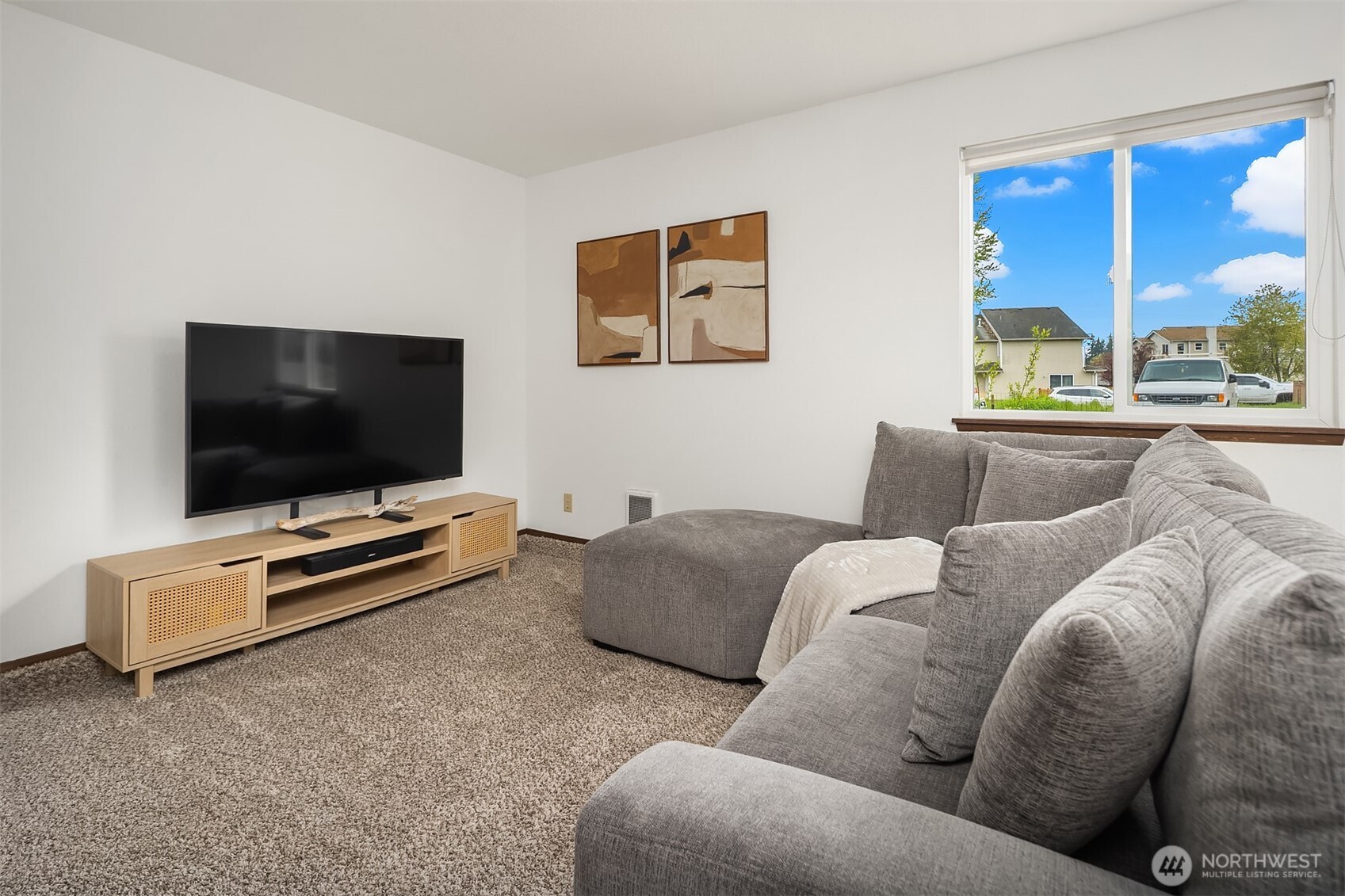 16232 2nd Place Property Photo 18