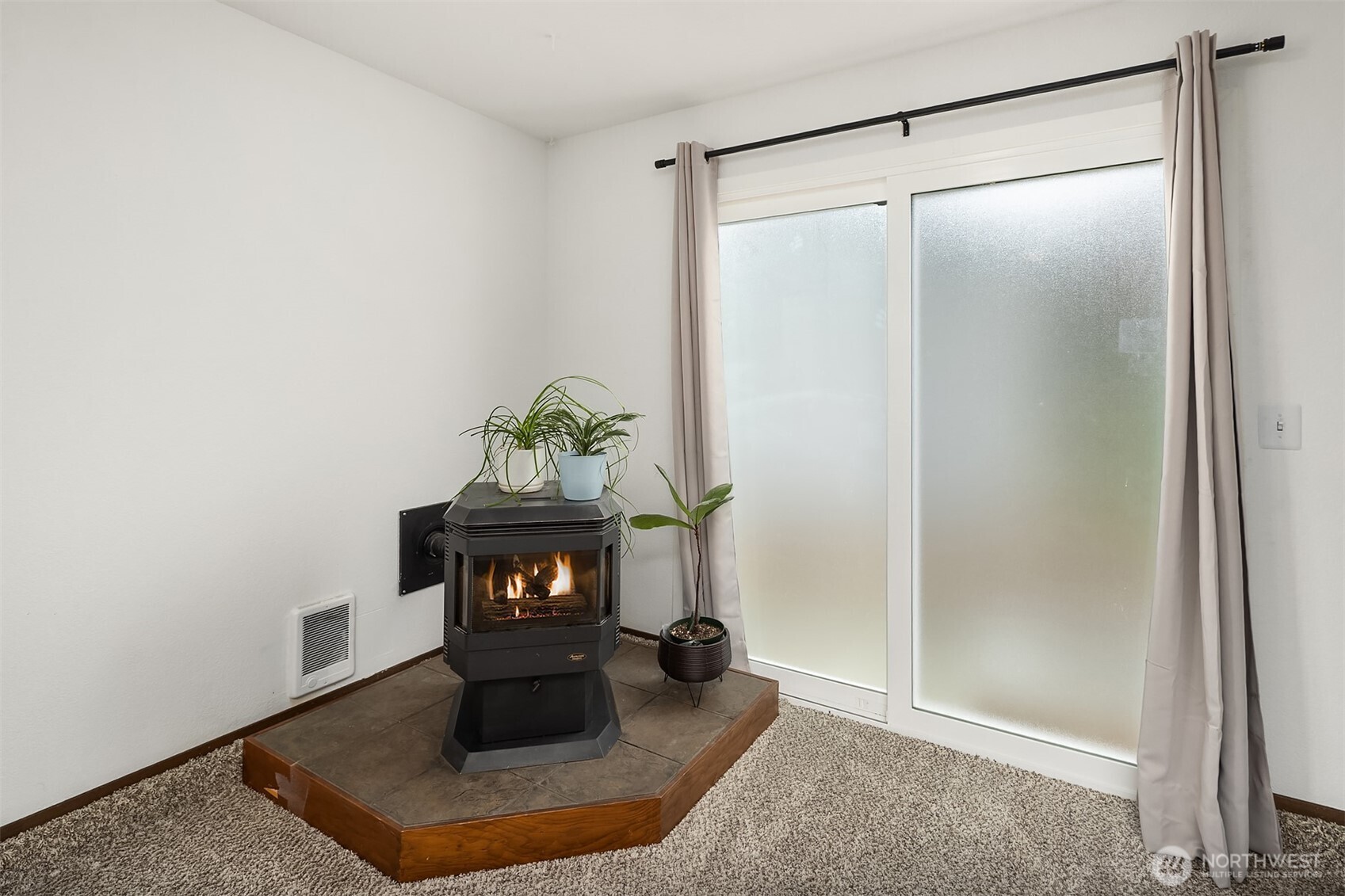 16232 2nd Place Property Photo 19