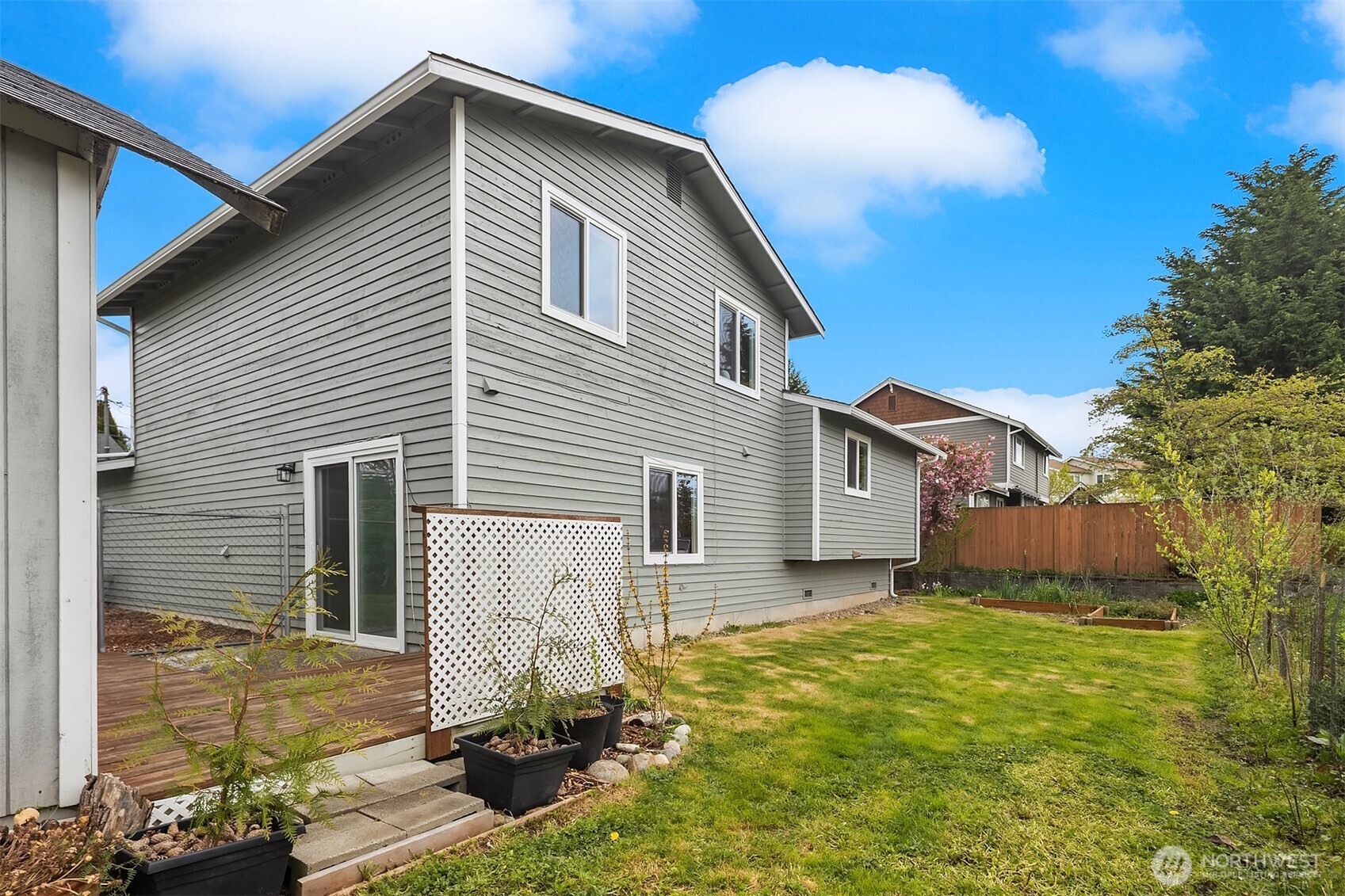 16232 2nd Place Property Photo 21