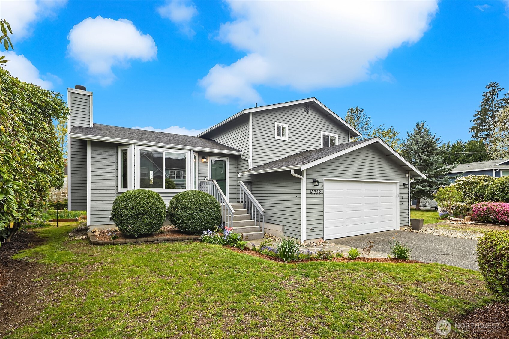 16232 2nd Place Property Photo 25