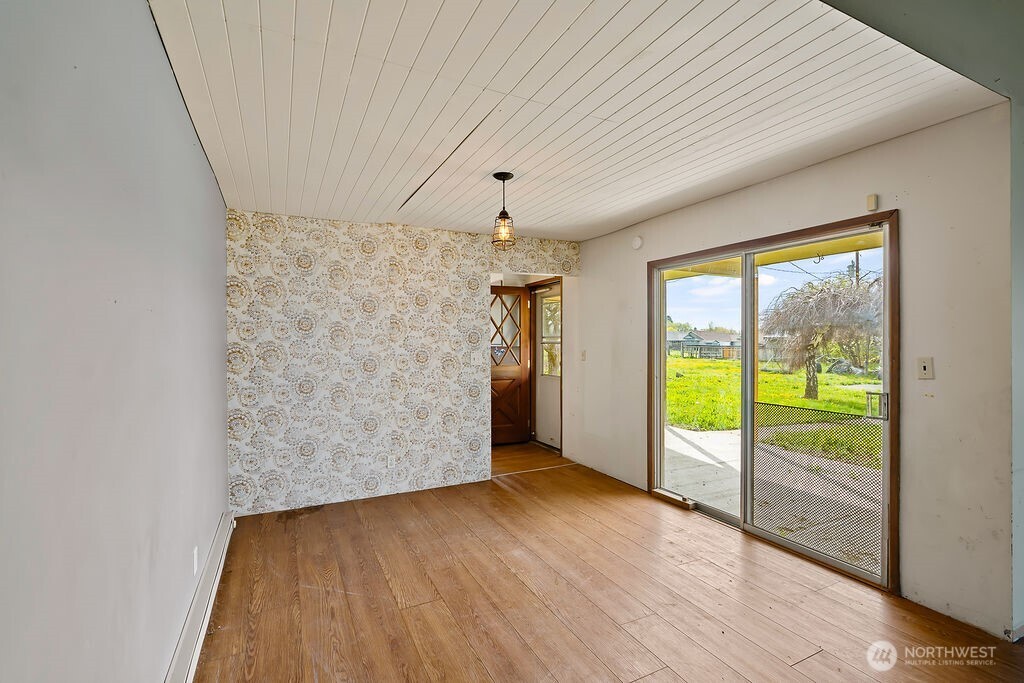 2512 Hannah Road Property Photo 6