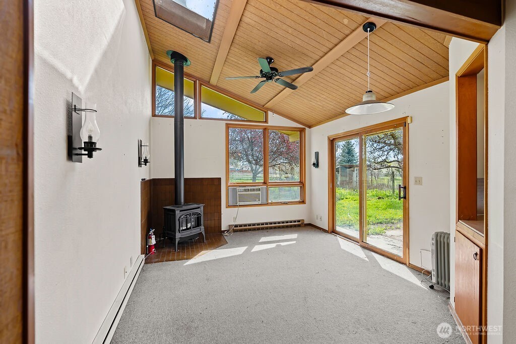 2512 Hannah Road Property Photo 10