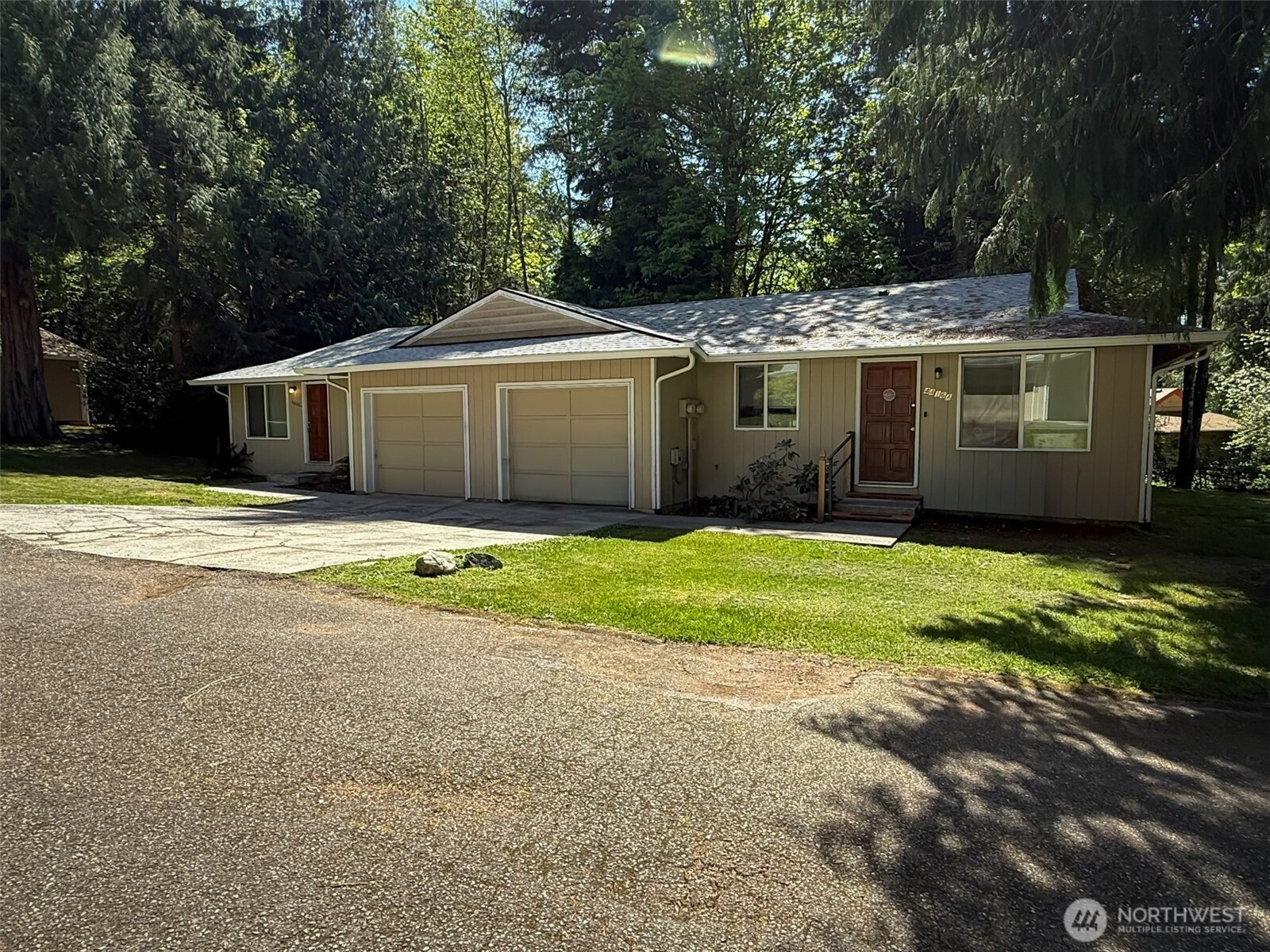 4416 Ridgewood Court A & B Property Photo 1