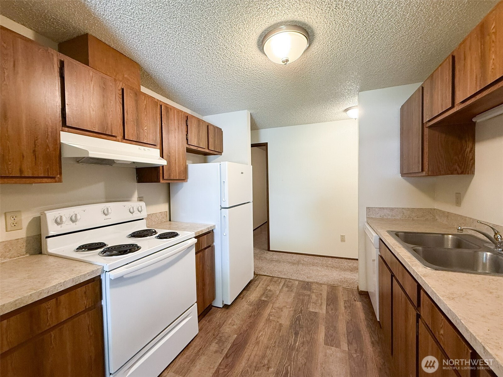 4416 Ridgewood Court A & B Property Photo 16