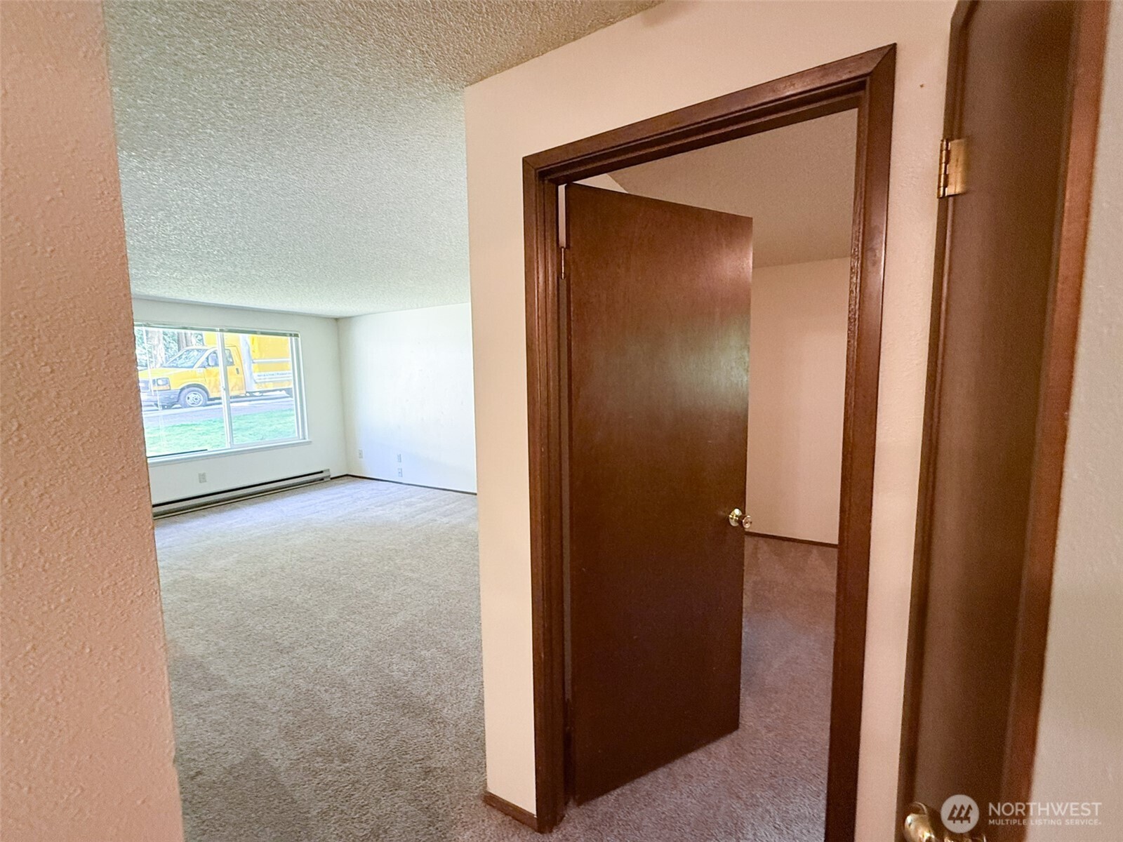 4416 Ridgewood Court A & B Property Photo 24