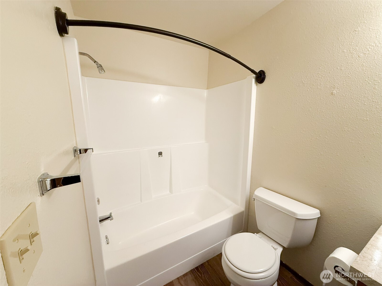 4416 Ridgewood Court A & B Property Photo 29