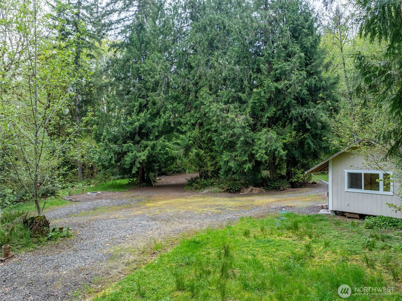 124 Raydel Drive Property Photo 23