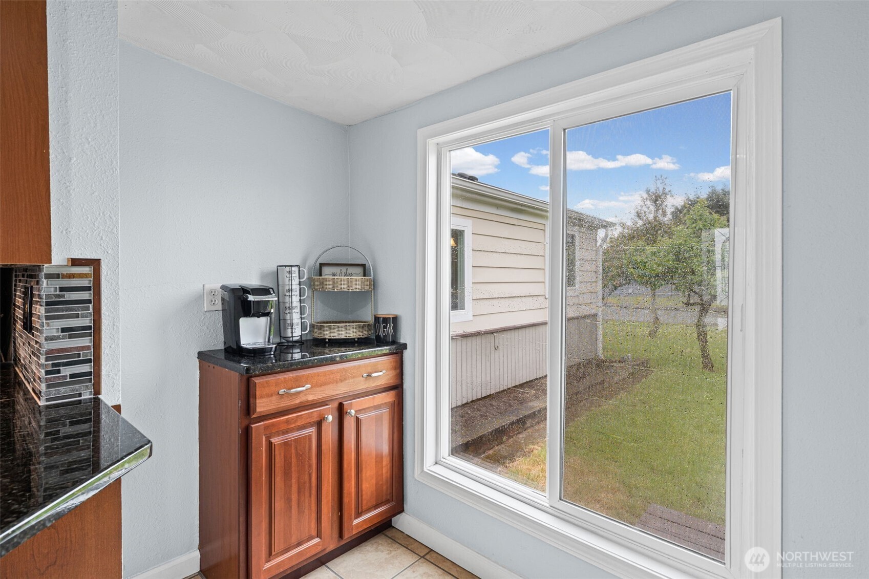 8528 33rd Avenue Property Photo 17