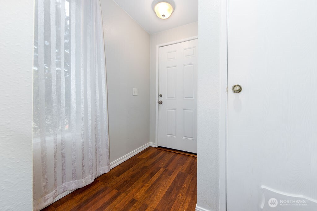 1555 Union Avenue 22 Property Photo 5