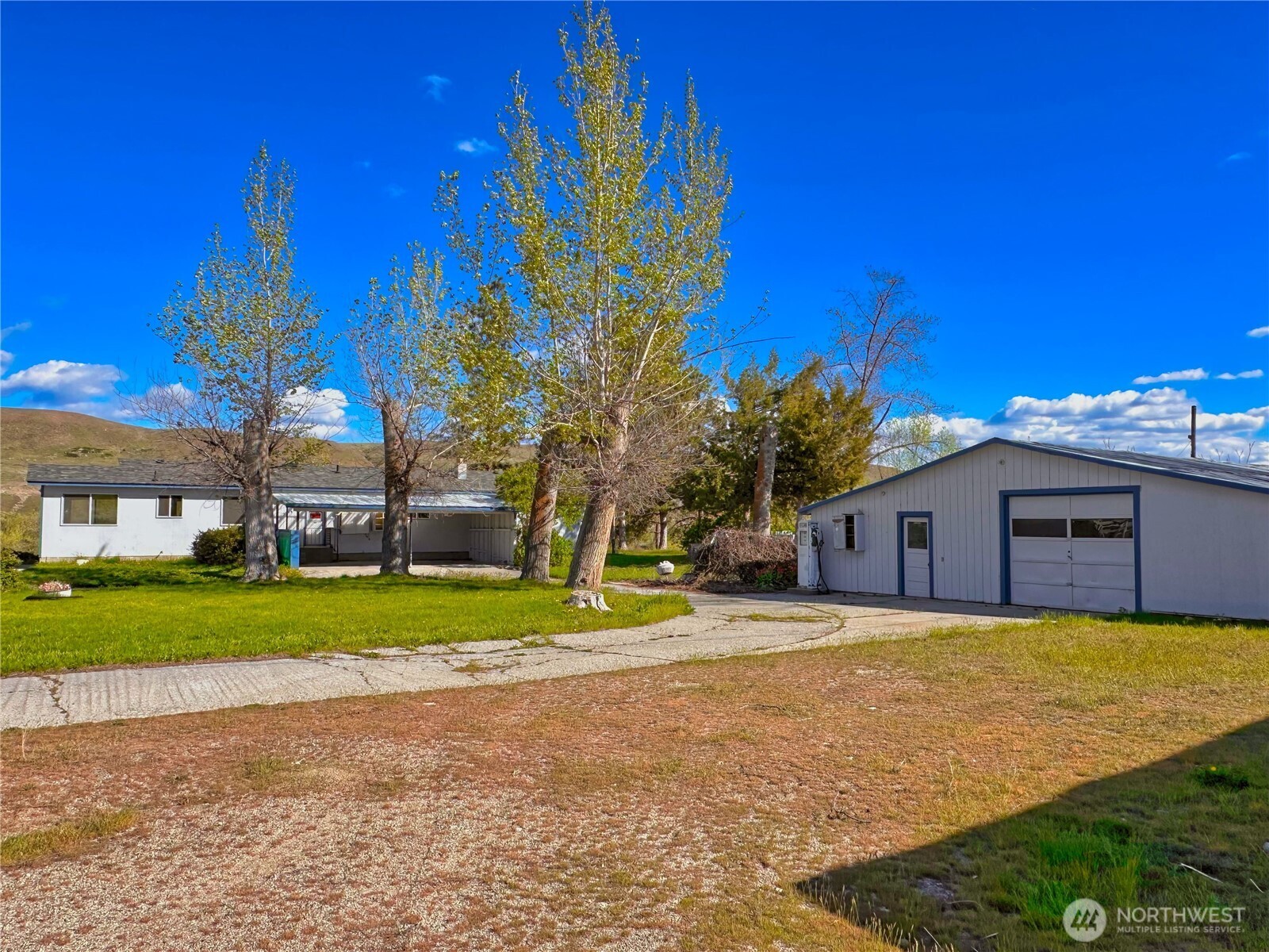 284 Monse Bridge Road Property Photo 4