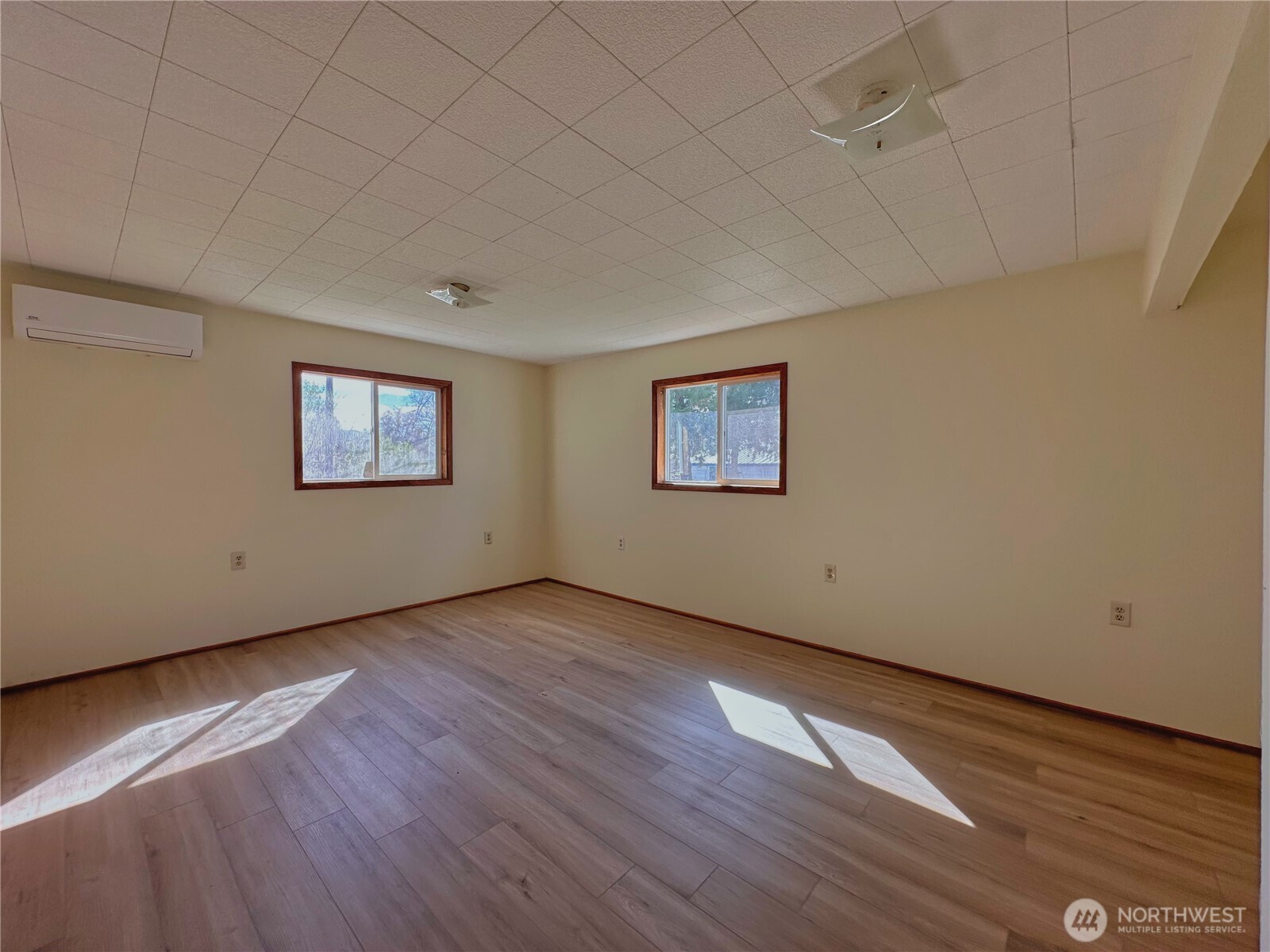 284 Monse Bridge Road Property Photo 12
