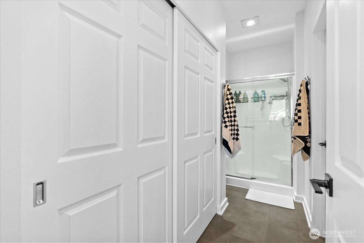 6129 Lindsay Avenue F Property Photo 15