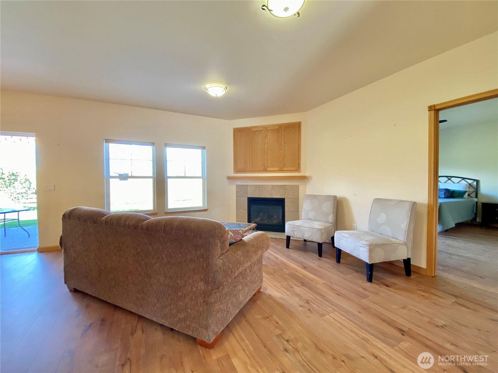 8021 Vialago Parkway Property Photo 4
