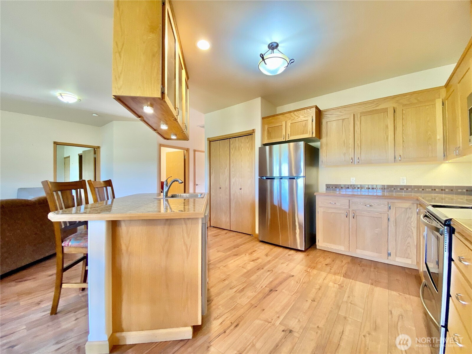 8021 Vialago Parkway Property Photo 7