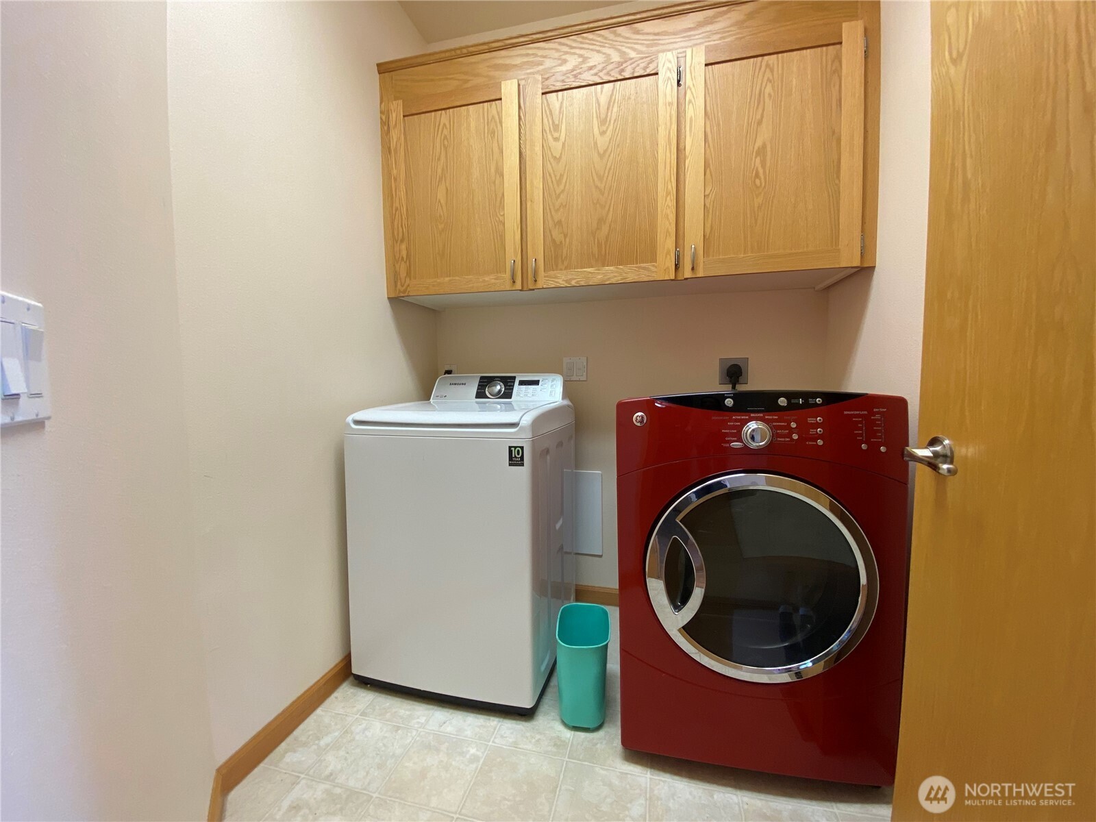 8021 Vialago Parkway Property Photo 18