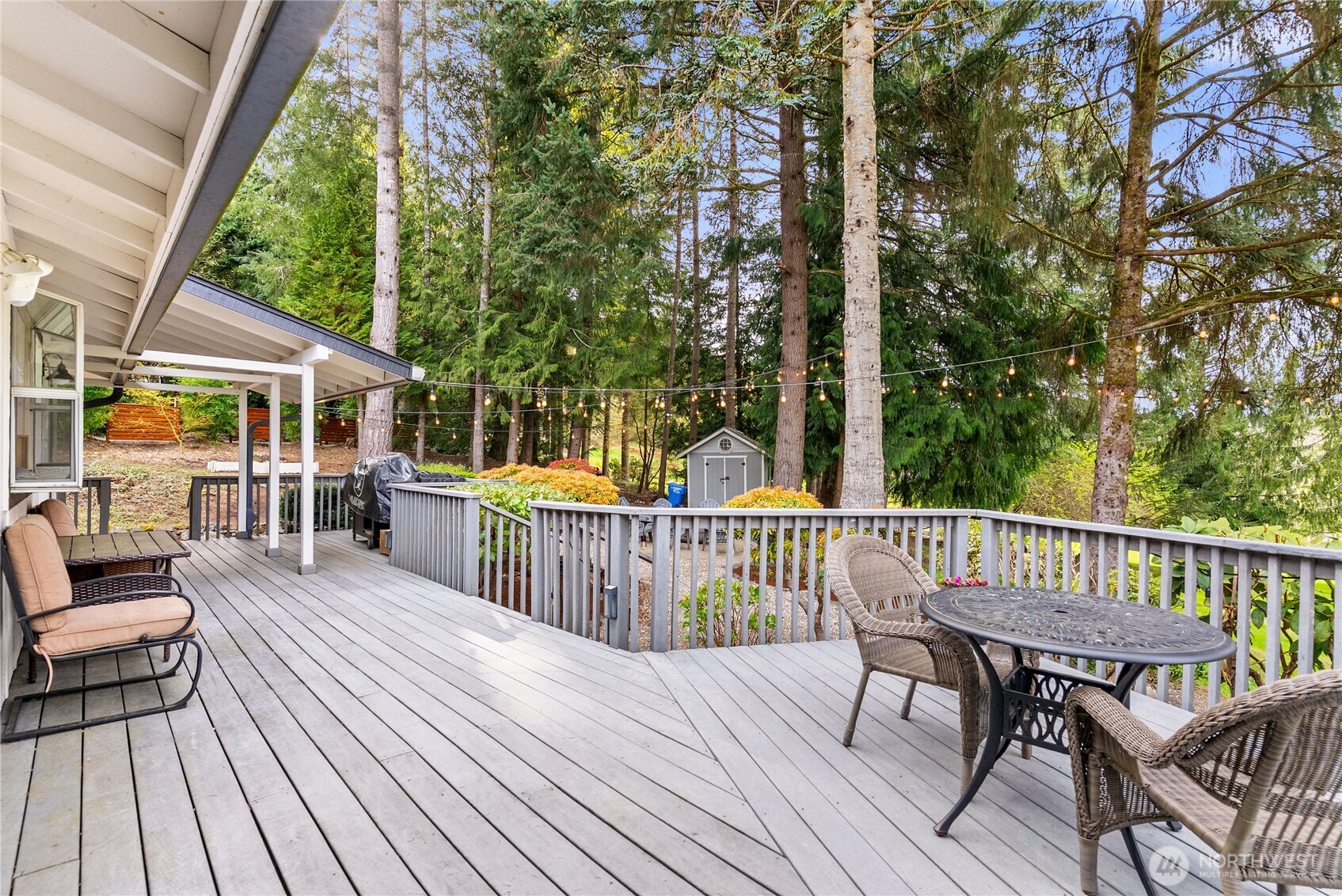 6615 Silver Springs Drive Property Photo 32