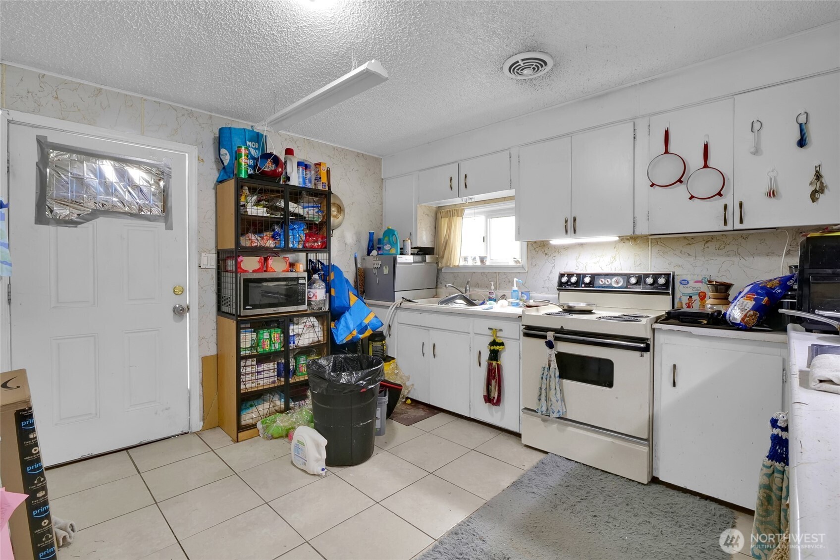 9550 Maple Drive Property Photo 4