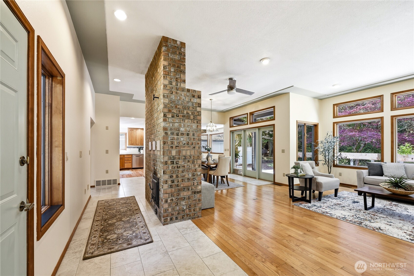 20 Shorecrest Court Property Photo 5