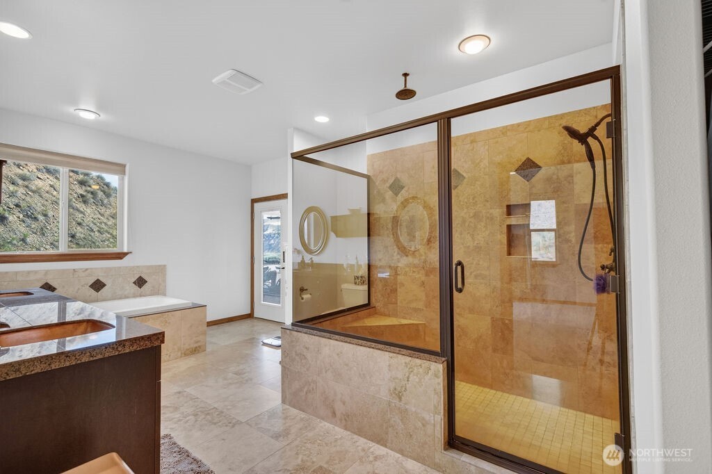 6696 Batterman Road Property Photo 15