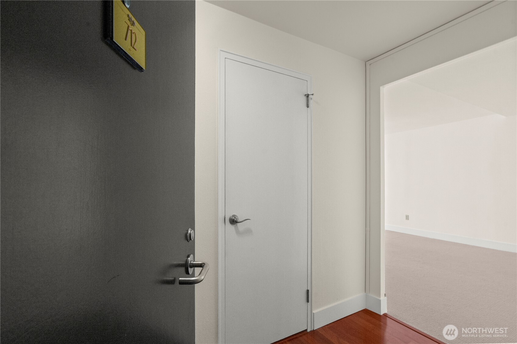 1105 Spring Street 712 Property Photo 4