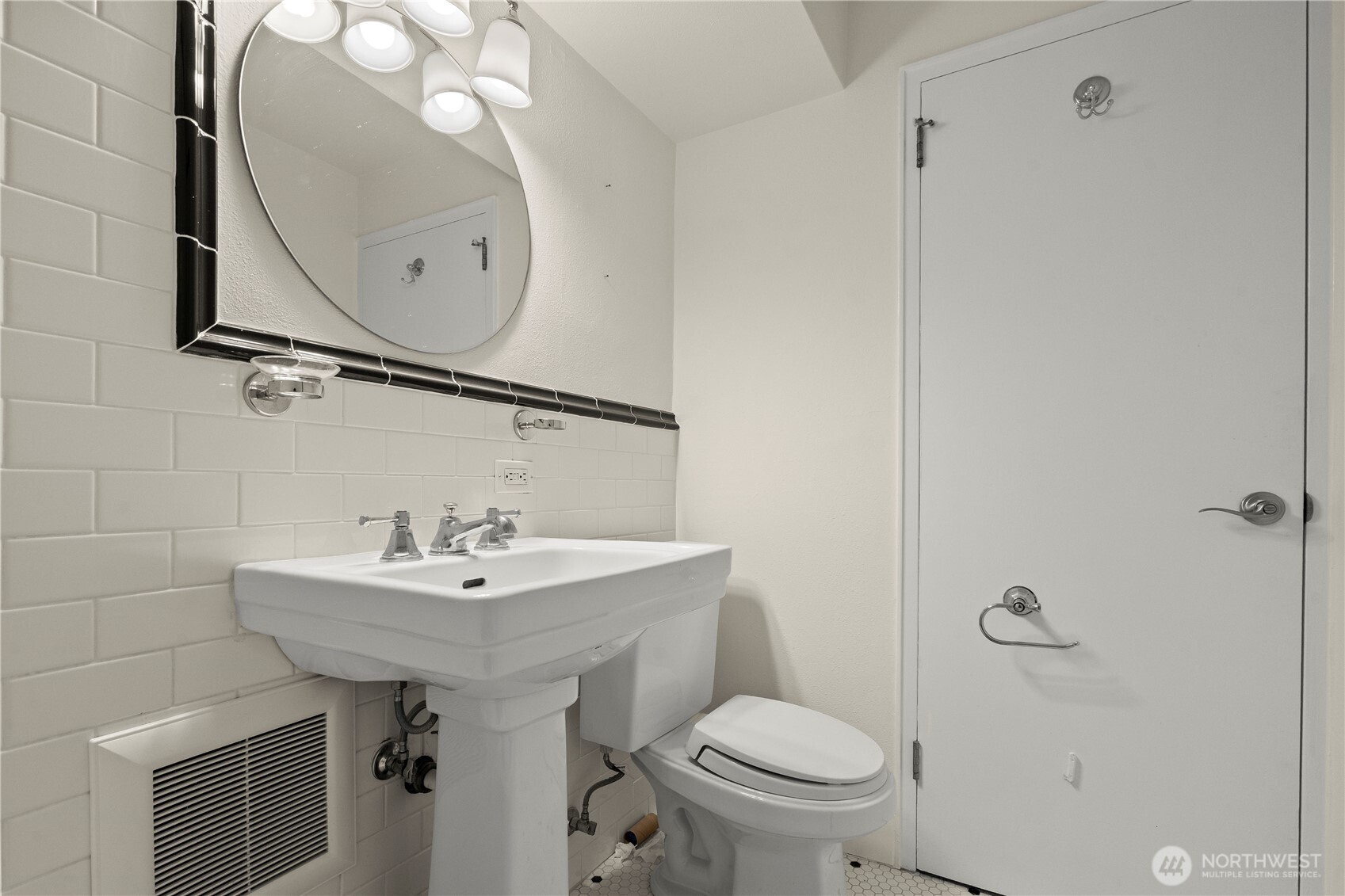 1105 Spring Street 712 Property Photo 16